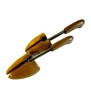 😎 Vintage Rochester Wooden Shoe Tree Stretchers in excellent condition
